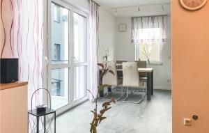 2 Bedroom Cozy Apartment In Rechlin