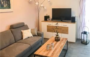 2 Bedroom Cozy Apartment In Rechlin