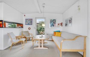 Lovely Home In Børkop With Wifi