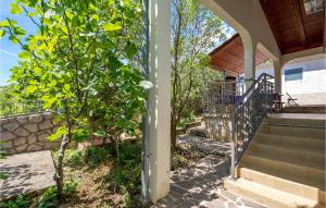 3 Bedroom Gorgeous Home In Karlobag