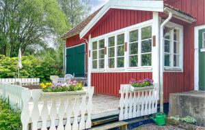 Amazing Home In Sävsjö With Wifi