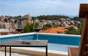 Awesome Home In Sumartin