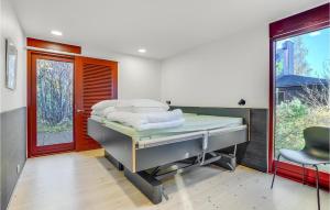 2 Bedroom Lovely Home In Grenaa