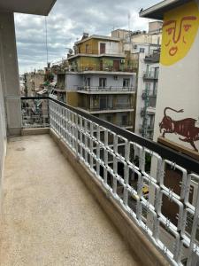 room pilika4 with shared bath behind the kitchen