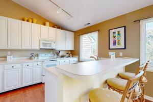 Spring Lake --- 38131 West Drive #726