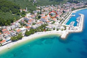 Apartments by the sea Tucepi, Makarska - 23256 - Hotel 3 stelle a Tučepi