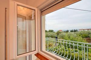 Holiday house with a parking space Kastel Stafilic, Kastela - 23408