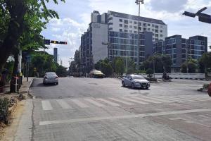 近bts站方便雙人床單位A6