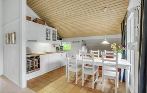 2 Bedroom Awesome Home In Nakskov