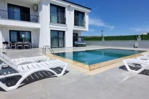 Villa TOZAR Didim'de Özel Havuzlu Villa - Palı