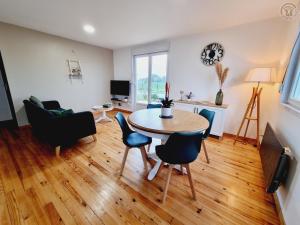 Gîte de Charme avec Jardin Privé, Proche de Lille et Hazebrouck, Idéal pour Familles et Cyclistes - FR-1-510-209