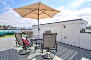 LUXURIOUS MORDEN LOFT Huge Rooftop & Skyline Views