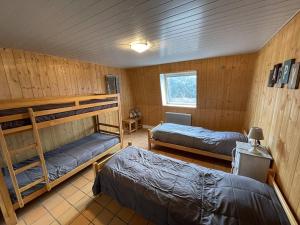 Appartements Appartement 2 Chambres a 1500m d-Altitude, Proche des Pistes avec Balcon et Parking - FR-1-787-14 : photos des chambres