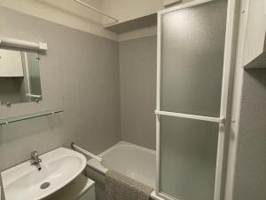 Appartements Appartement T2 cabine avec balcon, face aux pistes, expose sud, commerces a proximite - FR-1-787-29 : photos des chambres