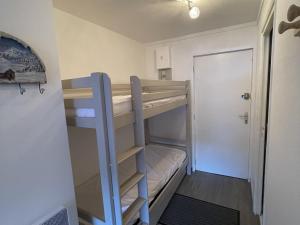 Charmant Studio au Coeur de la Station avec Terrasse ensoleillée et Proximité Commerces et Pistes - FR-1-787-30