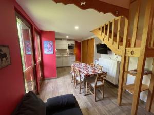 Duplex rénové 2 chambres, proche pistes, navette et gare, avec wifi et équipements complets - FR-1-787-4