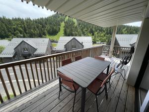 Charmant T3 Neuf avec Balcon, Face Télésiège et Navette Gratuite - FR-1-787-15