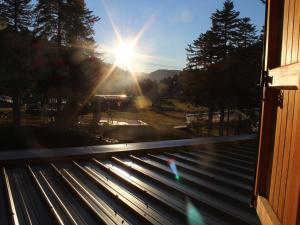 Agréable T2 au pied des pistes avec piscine estivale, parking, et animaux bienvenus - FR-1-787-31