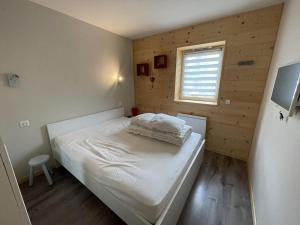 Appartements **Appartement T3 avec Terrasse, Parking et Proche Pistes** - FR-1-787-48 : photos des chambres