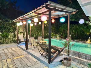 Comfy Boutique House