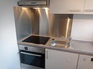 Work and Stay Sundern-Allendorf Modernisierte Unterkunft mit 5 Betten plus Schlafcouch mit Balkon