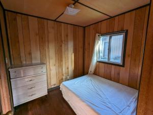 Tiny Wood Cottage 20