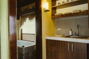 Romantic Suite with Private Bathtub and Mountain View