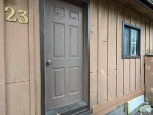 Tiny Wood Cottage 23