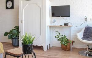 2 Bedroom Stunning Home In Bruinisse