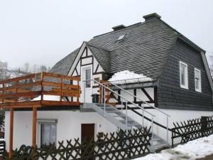 Ferienwohnung bei Willingen mit eigener Terrasse