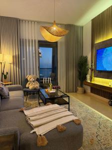 شقة فاخرة بإطلالة بحرية كاملة