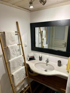 Raffar luxury houses Psarou