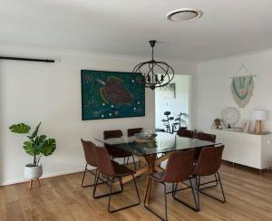 3 Bed Modern Home, Spacious Oasis & Pool