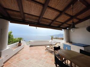 CASA DEI SOGNI, ISLAND OF SALINA