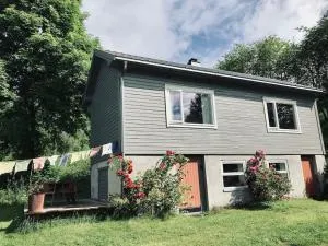 Romsdal Lodge - Det grå huset - Isfjorden