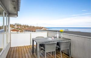 2 Bedroom Nice Apartment In Allinge