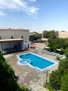 Qibla Tozabog - Bŭston