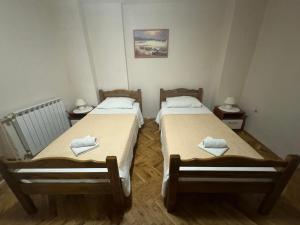 Gino Apartments
