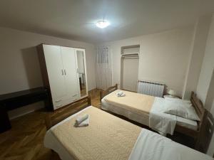 Gino Apartments