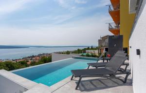 4 Bedroom Lovely Home In Crikvenica