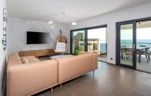 4 Bedroom Lovely Home In Crikvenica 