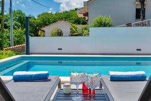 Casa Marta with Pool and Sea View