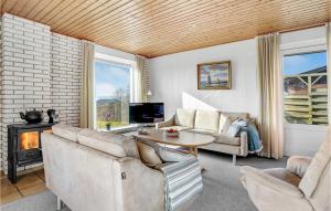 3 Bedroom Cozy Home In Aabenraa