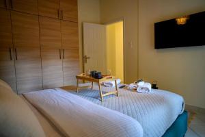 Salty 2bed Bliss and Comfort