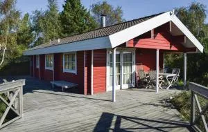 Two-Bedroom Holiday Home In Knebel - Stødov