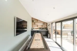 Wylfa The Upper House & The Hide By Birch Stay - Rhosneigr