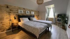 B&B / Chambres d'hotes Chambres d'Hotes Secret Pyrenees : Chambre Double ou Lits Jumeaux - Vue sur Jardin