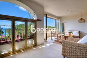 Apartamento con vistas al mar en Sagaró