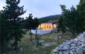Amazing Home In Starigrad With Wifi