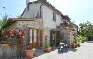 2 Bedroom Amazing Apartment In Cortona